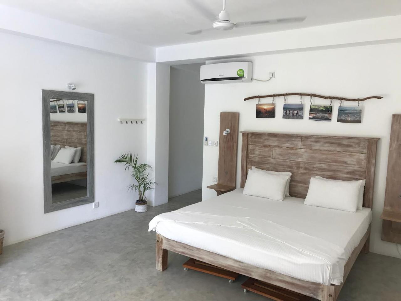 Jippie The Villa Hikkaduwa Extérieur photo
